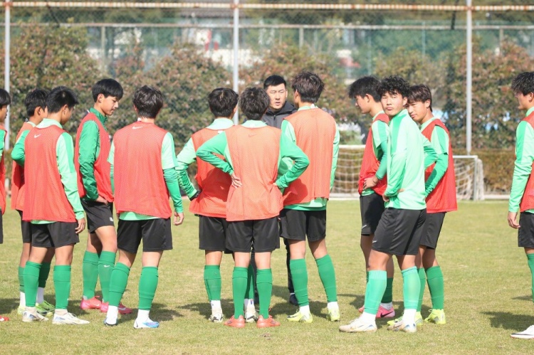  浙江U18、U16两队已前往日本横滨和琦玉，进行为期约10天的拉练